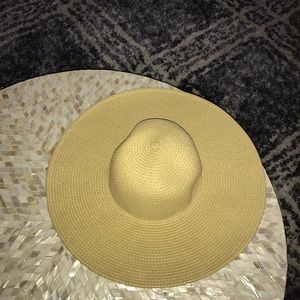 Beach hat